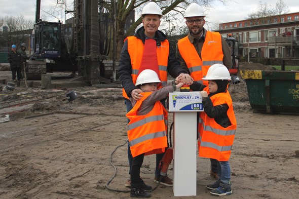 Slaan eerste paal nieuw ikc De Twijn