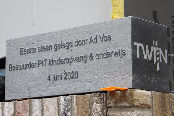 Eerste steen De Twijn (3)